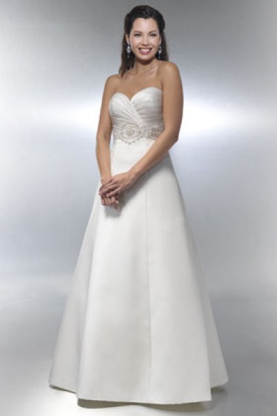Nancy wedding dress front - size 12